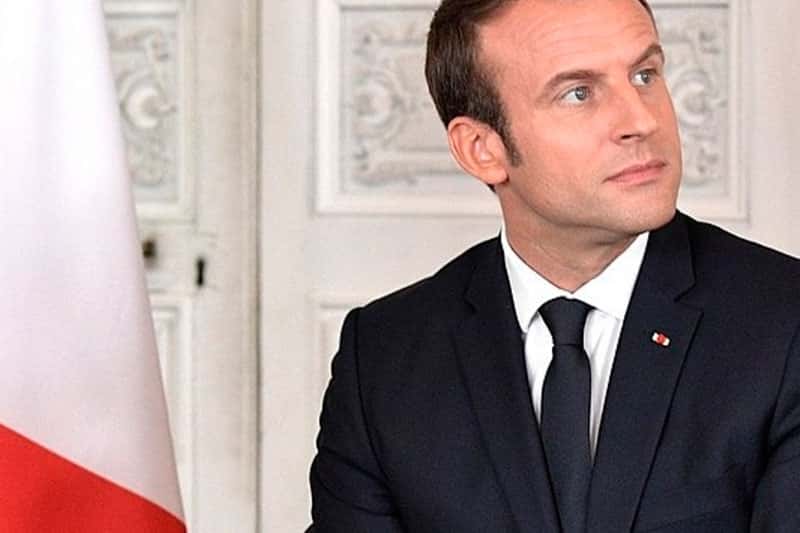 "Ядерное оружие защитит": президент Макрон в обращении к нации объявил Россию угрозой