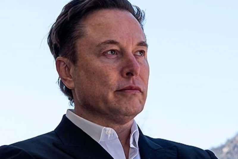 Илон Макс лишился почти 30 млрд долларов за сутки