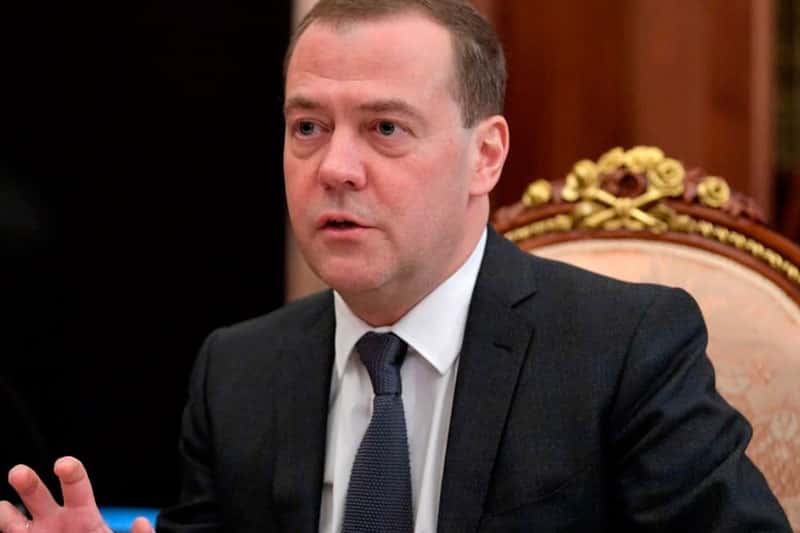 Путин попросил зайти к себе Медведева после коллегии Генпрокуратуры РФ