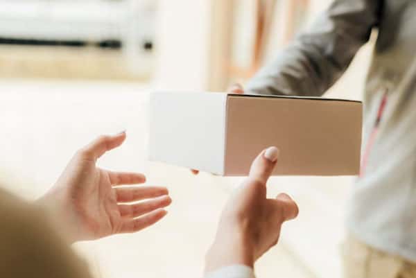 Эксперт рассказал, почему россиянам перестали выдавать письма по СМС