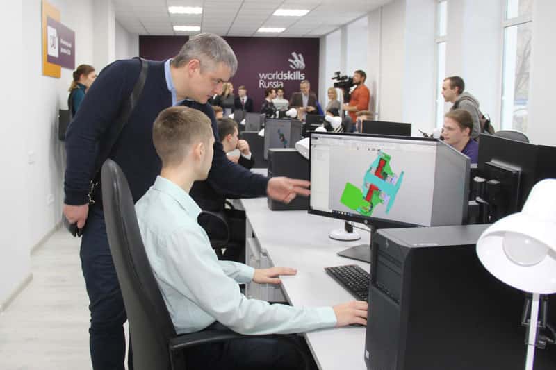 «Мы рискуем недосчитаться 2 миллионов специалистов!» – Как проект «Профессионалитет» изменит рынок труда в России?