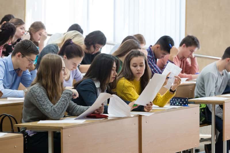 «Теперь все проще, чем когда-либо!»: как сервис "Поступление в вуз онлайн" изменит правила игры для выпускников колледжей и техникумов