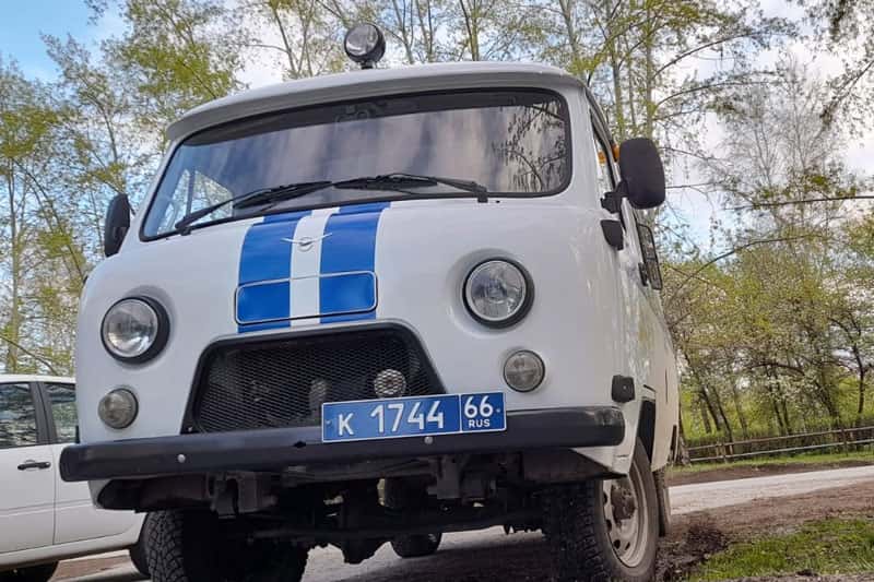 Сибиряк избил обидчика сына на футбольном поле и попал на видео