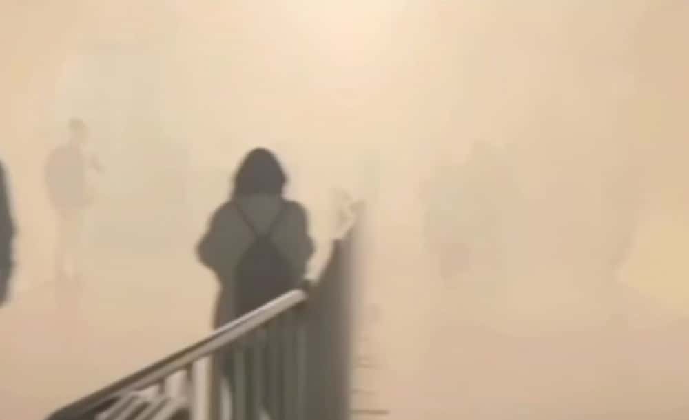 "Причины неизвестны": в Москве произошло задымление на станции «Савеловская»