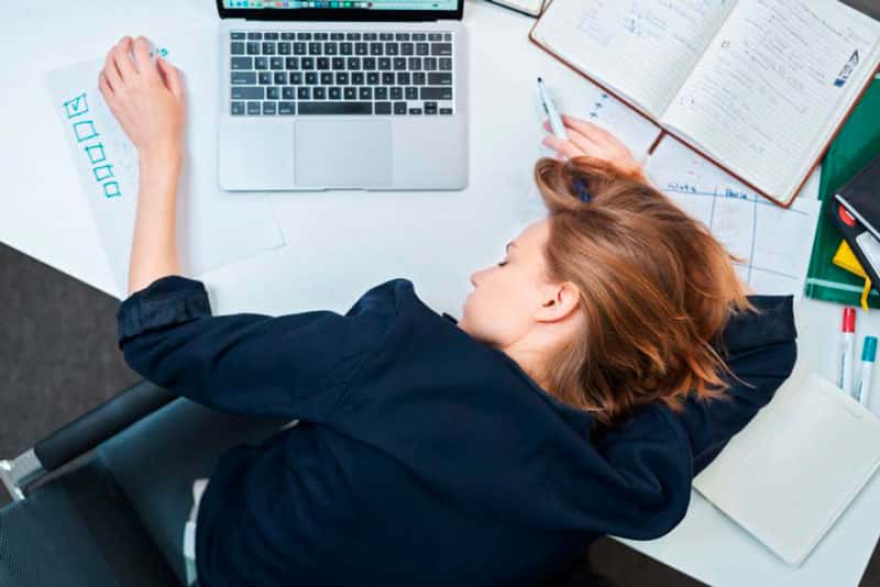 В России предложили на час сократить рабочий день для женщин