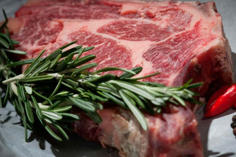 Россиянам рассказали, как избавиться от бактерий стафилококка в продуктах