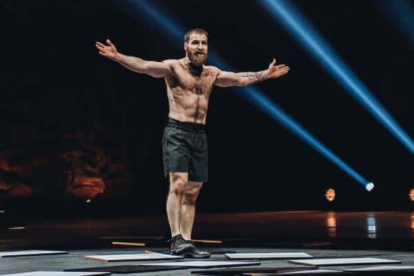 Кто вылетел в новом выпуске «Титанов» на ТНТ 20 апреля? Участникам досталось роковое испытание Конора 