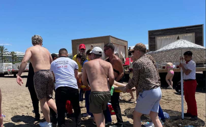 Российский турист попал в реанимацию после прыжка с пирса в Турции. Видео