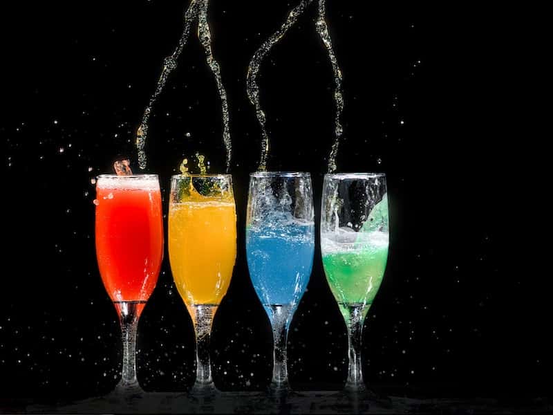 Белое вино и шампанское могут снижать риск остановки сердца: что выяснили ученые