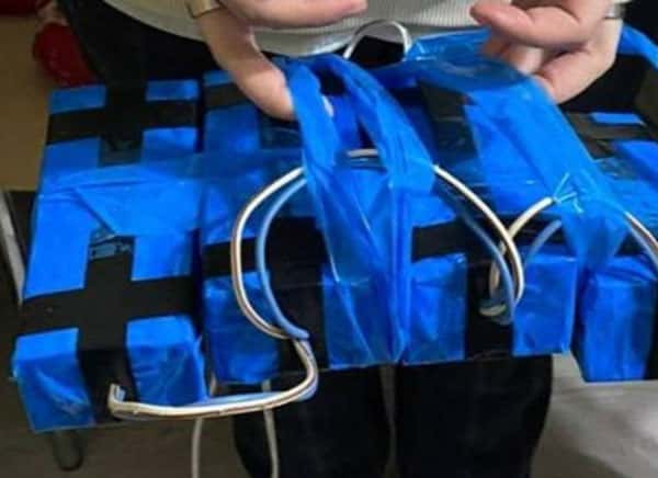 Москвичка по заданию мошенников сделала «бомбу» из чая и пошла «взрывать» офис