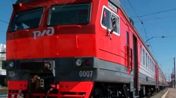 Отправленный в Москву после ЧП с мостом резервный поезд из Брянска задержался