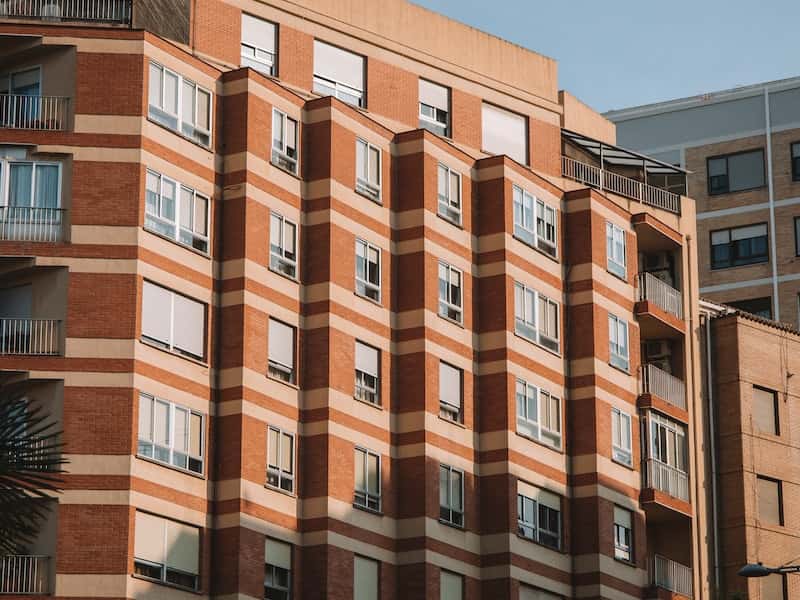 Аренда жилья в городах-миллионниках РФ подешевела на 8%