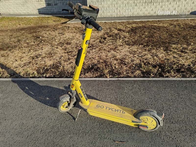 С начала сезона кикшеринга самокатчикам выписали 18 тысяч штрафов за парковку