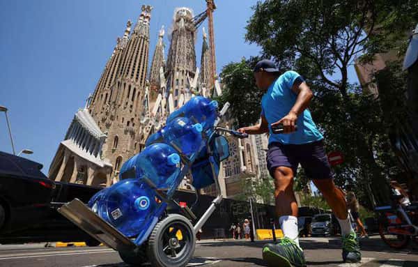 Десятилетняя девочка погибла из-за жары во время экскурсии в Версале