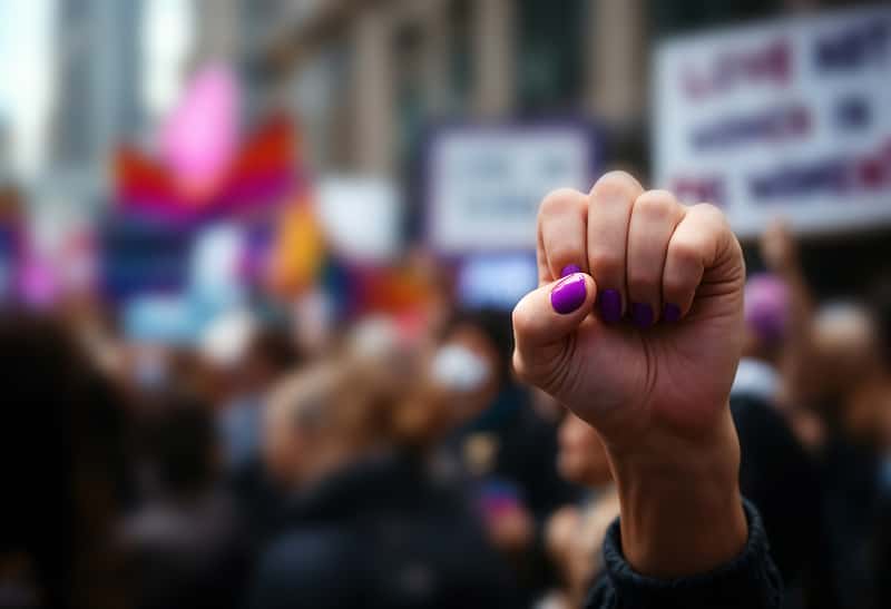 Женщину оштрафовали на 20 тысяч за призыв выйти на митинг из-за отсутствия воды в Крыму  