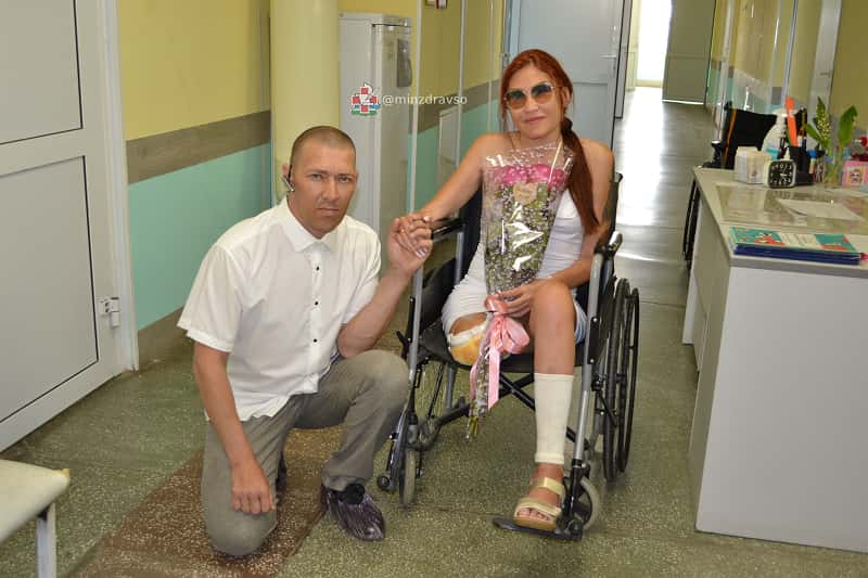 Слепая израильтянка и российский ветеран СВО поженились в больничной палате в Свердловской области