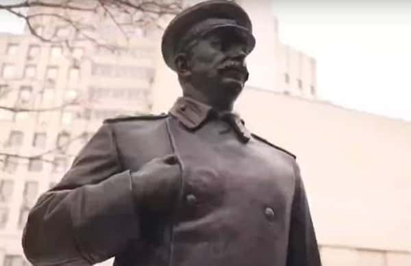 Вологодский суд признал незаконным установку памятника Сталину