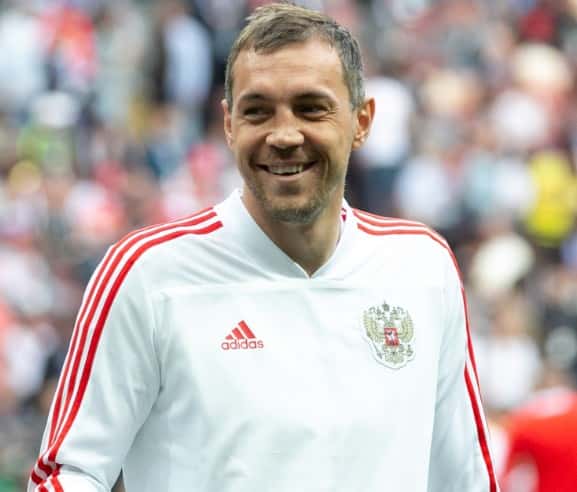 Судебные приставы разыскивают Артема Дзюбу из-за неоплаченного штрафа ГИБДД  