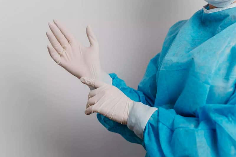 Девушка из России оглохла и онемела в Китае после «лечения», которое ей никто не объяснил  