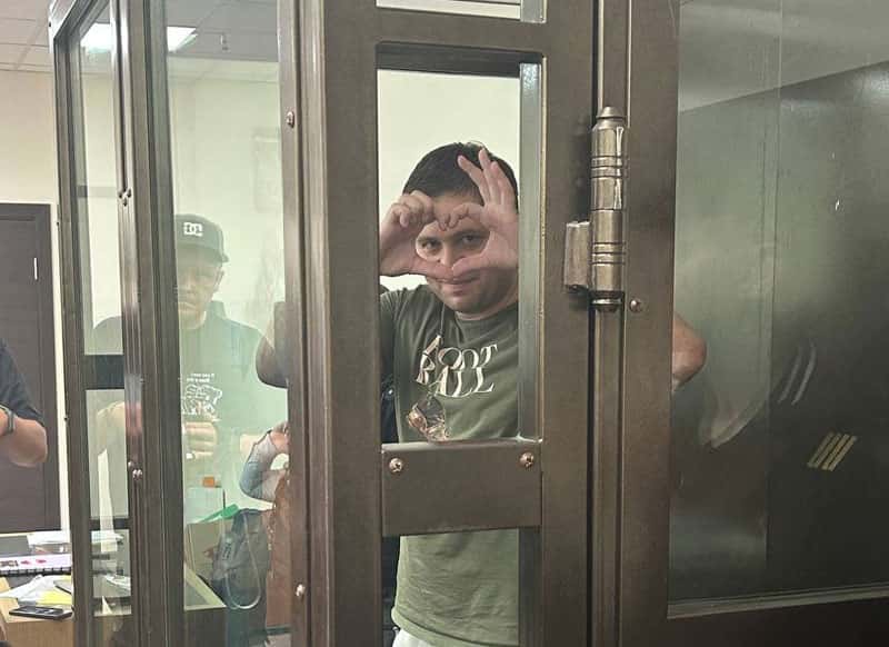 Главреда Baza Глеба Трифонова отправили под арест в СИЗО до 20 сентября