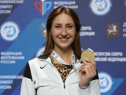 Разбудили салютом в 4 утра: российская саблистка завоевала золото несмотря на провокации в Тбилиси