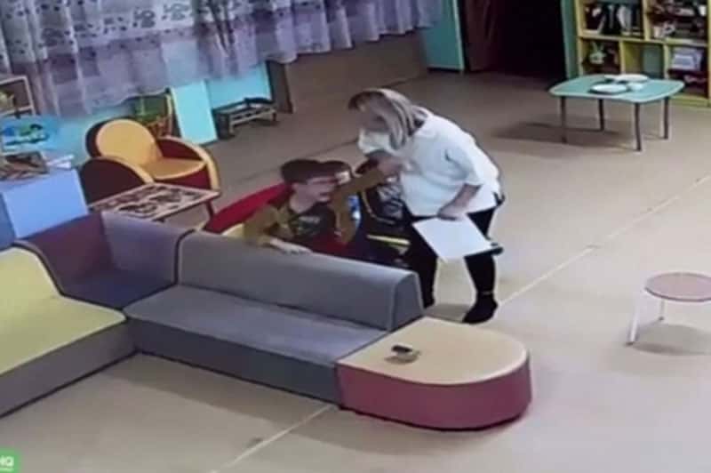 «Она била и унижала детей»: воспитательницу садика осудили на 4 года за жестокое обращение