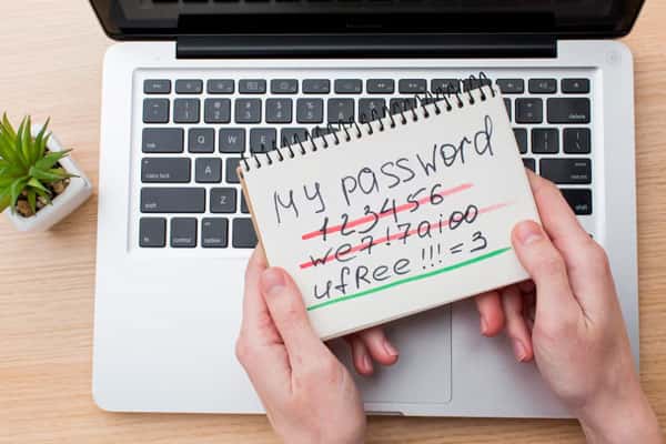«Безопасность в интернете требует дисциплины»: эксперт рекомендует менять пароли в критических ситуациях