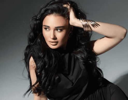 Медведь напал на певицу Гульназ Асаеву и ее коллег во время пикника