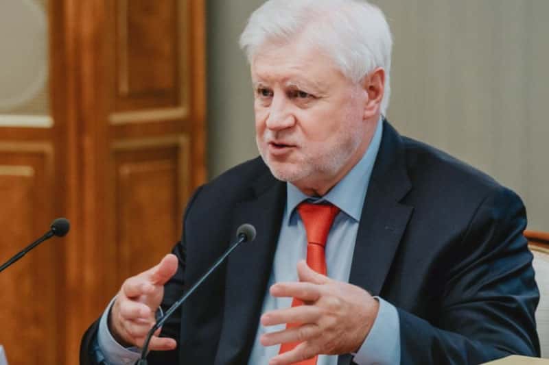 Лидер «Справедливой России» призвал развивать фармакологию страны без ущерба для населения