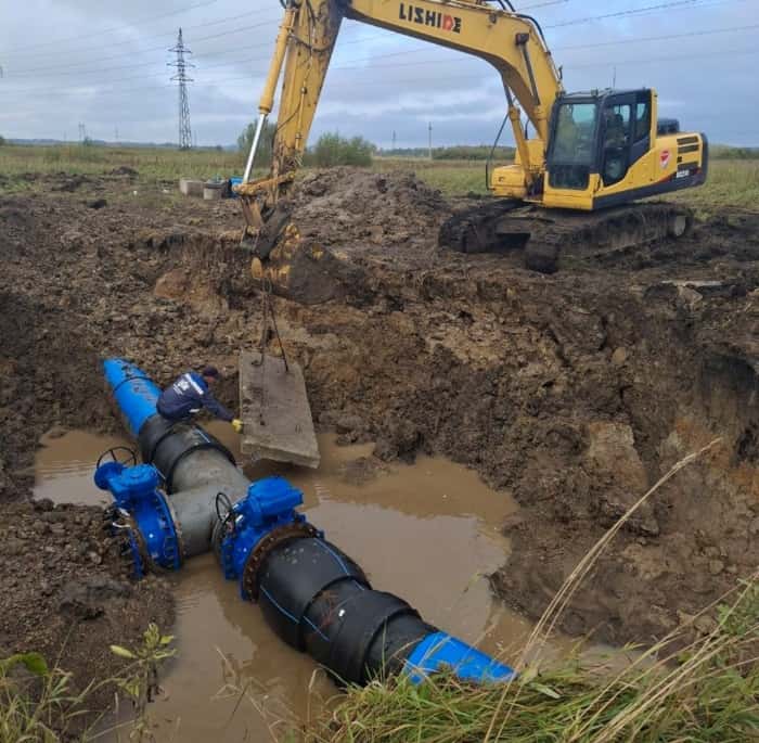 Авария на водоводе оставила город в Кемеровской области почти без воды