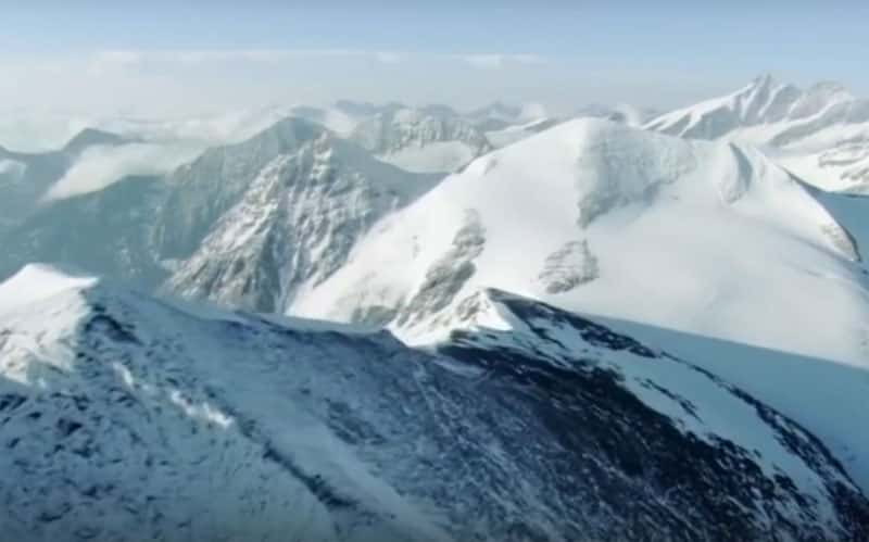 На Эльбрусе после обрыва канатной дороги застряли 25 неопытных альпинистов