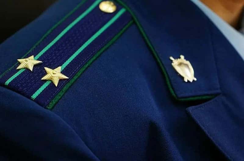 Путин освободил от должностей пяти руководителей Генпрокуратуры