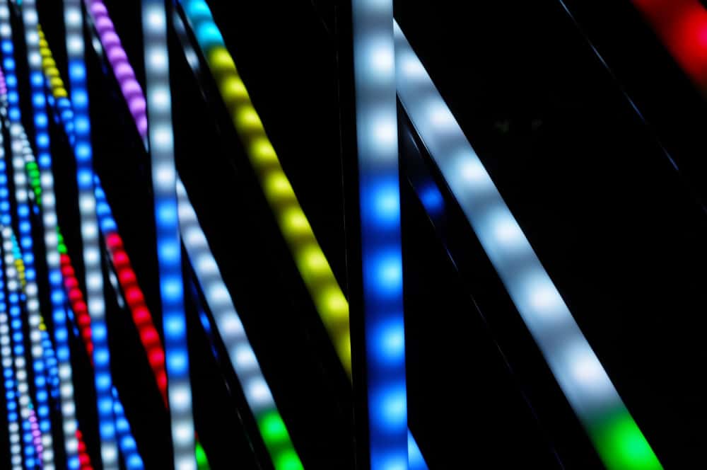 Как безопасно украсить подъезд к Новому году: советы юриста