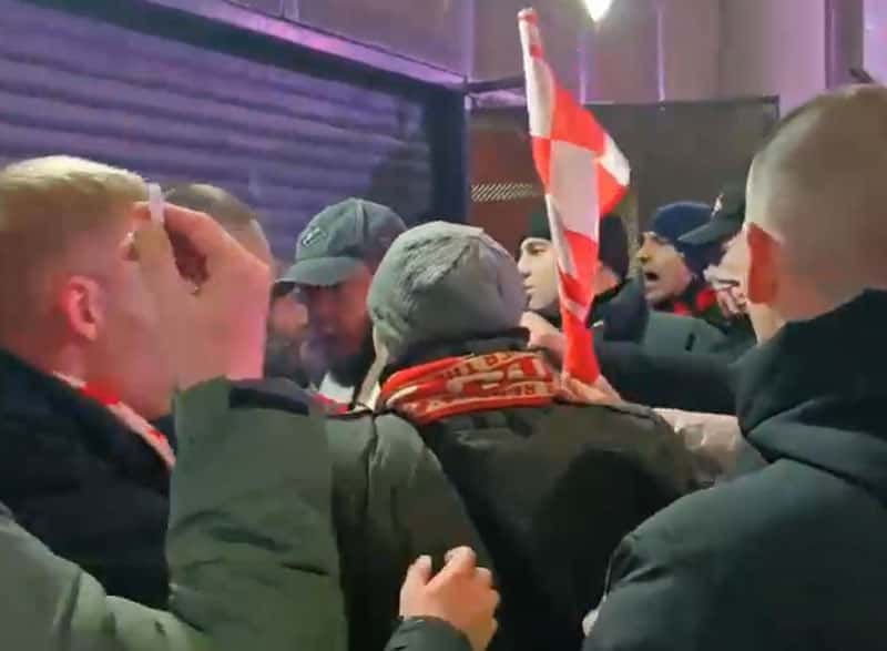 МВД проверяет избиение болельщика ЦСКА на матче со «Спартаком». Видео