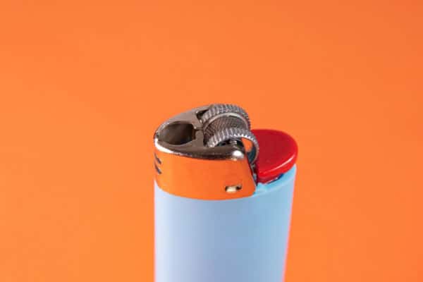 В России зафиксировано 20 смертей подростков из-за вдыхания газа: врачи предупреждают родителей