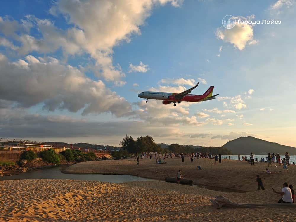 Рейс Стамбул–Актобе приземлился в степи Актау после шести часов полёта