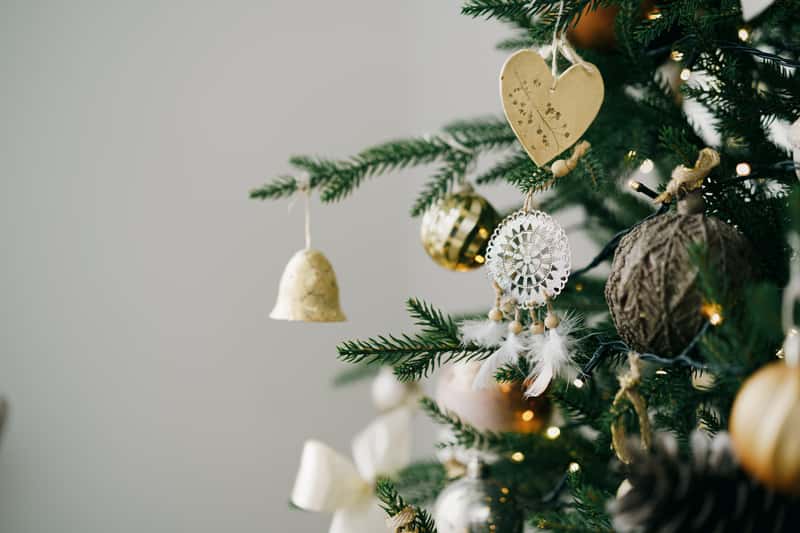 Эксперт предупредил о вирусных новогодних открытках, ворующих данные