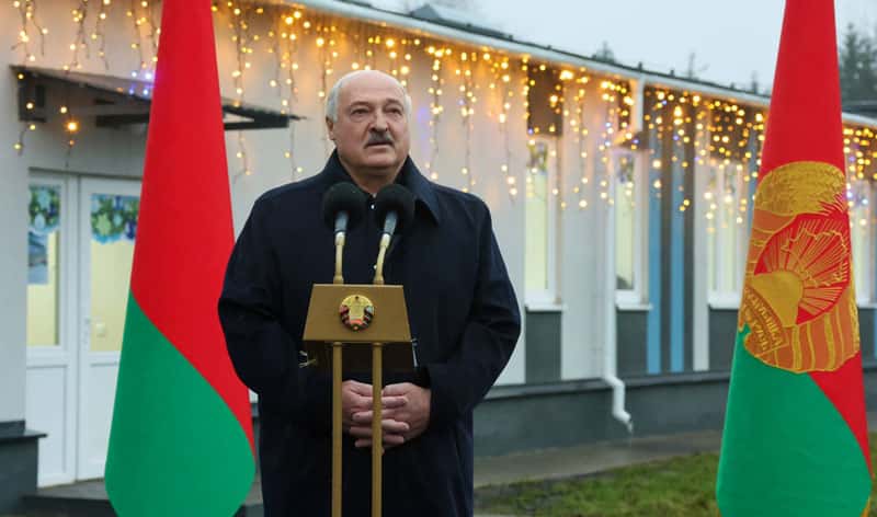 Лукашенко заявил, что считает себя уходящим президентом Белоруссии