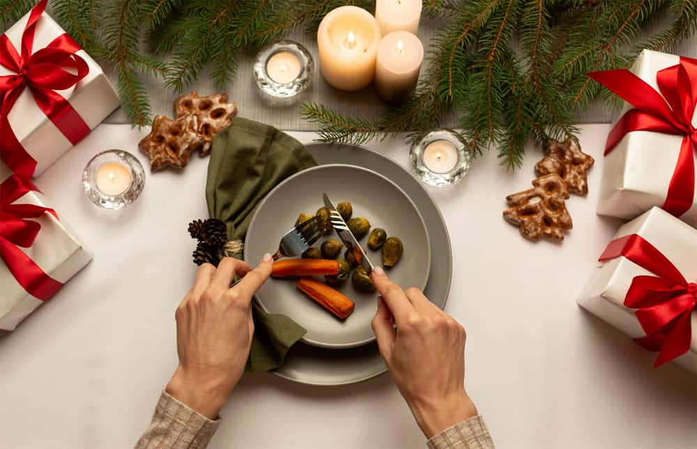 Как сделать новогодний стол легче и не переесть в праздники