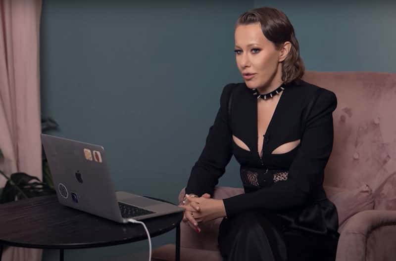 Мария Захарова отреагировала на появление Ксении Собчак в мессенджере MAX