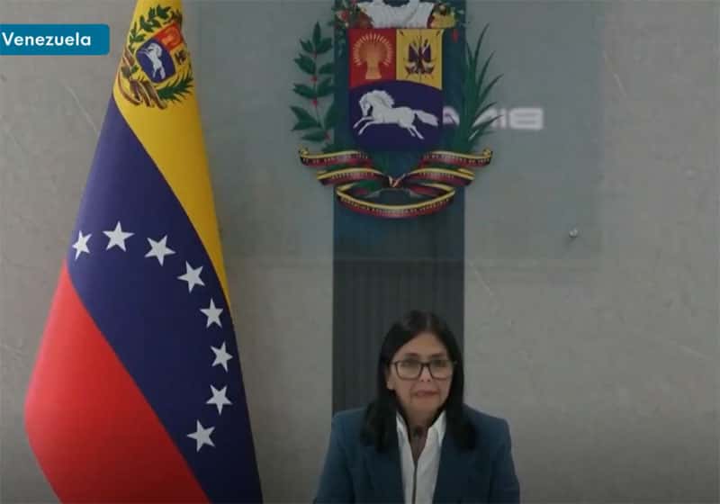 Делси Родригес осудила атаку на Каракас и заявила о легитимности Мадуро