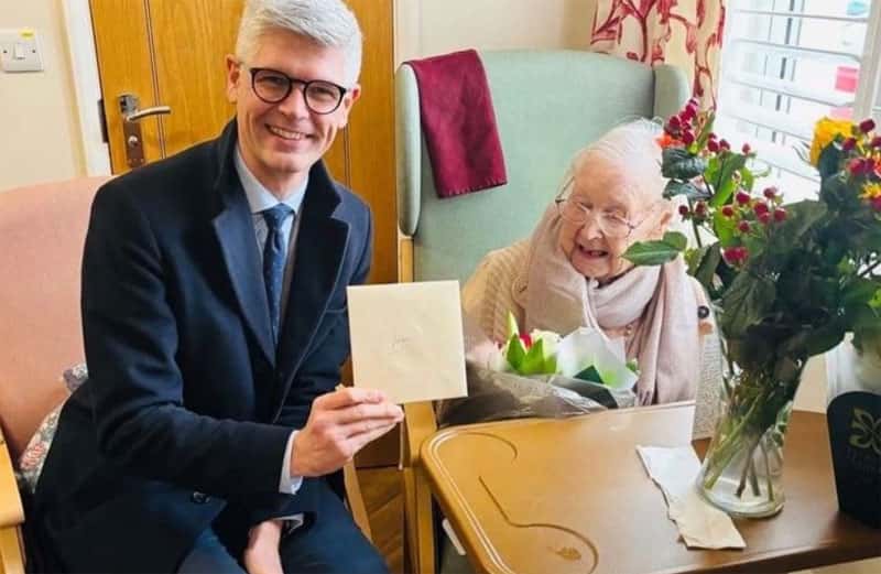 Британка отметила 106-летие и назвала простые принципы долгой жизни