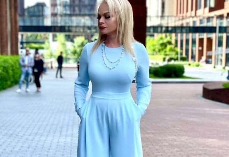 Лариса Долина перенесла срок передачи спорной квартиры в Хамовниках