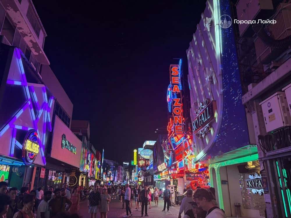 Посольство РФ рекомендовало туристам страховку на $100 тыс. для поездок в Таиланд