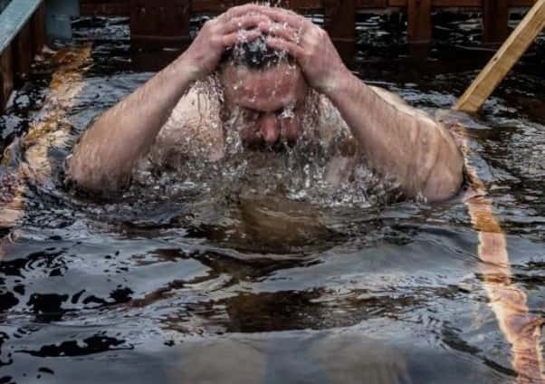 Священник рассказал, может ли святая вода испортиться со временем