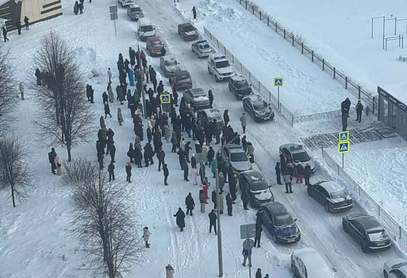 В Татарстане ученик с ножом напал на сотрудницу школы, возбуждено дело