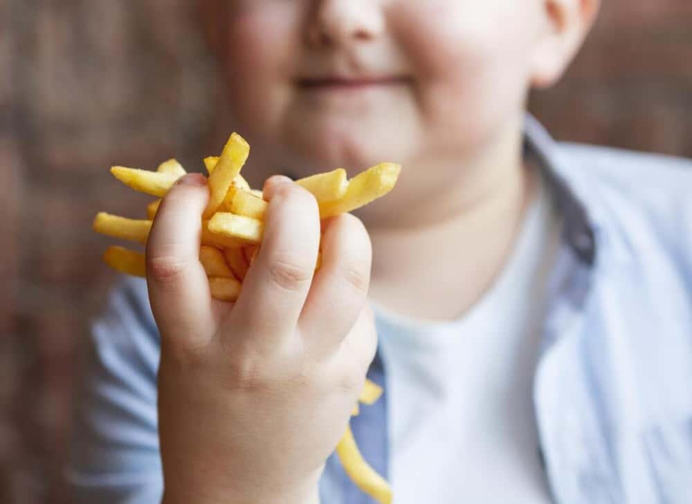 В России замедлился рост ожирения среди детей — данные Минздрава