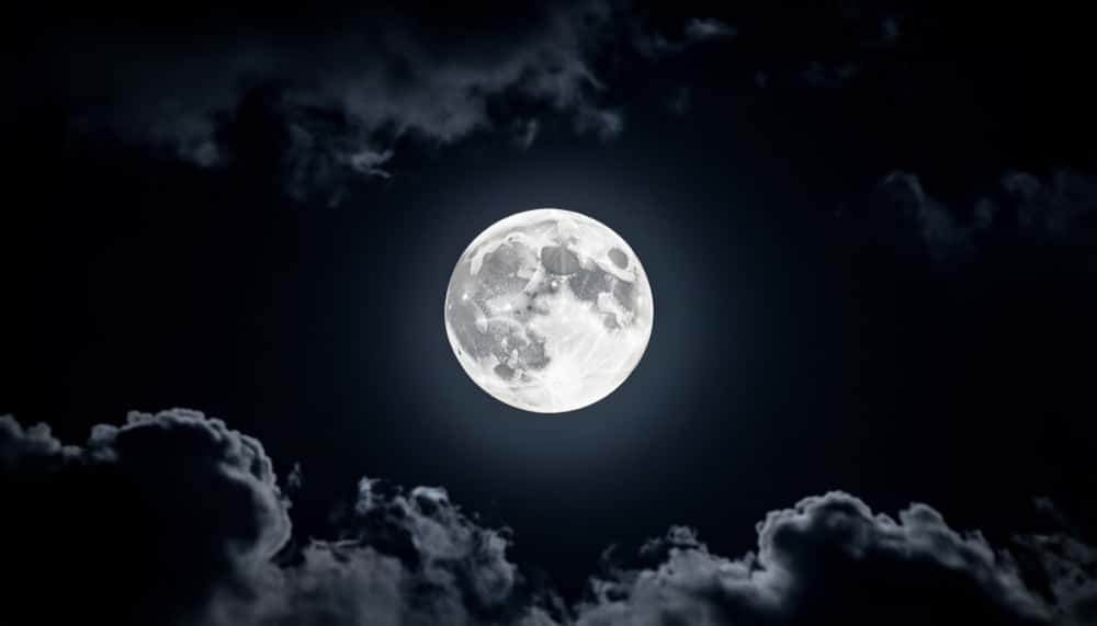 Редкое зрелище в небе: Луна закроет звезду Регул 29 марта — подробности