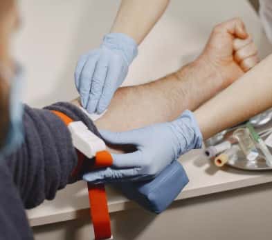 Россиянам рассказали, какие заболевания не покрываются системой ОМС