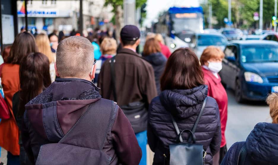 Штрафы и арест за мат в общественных местах — разъяснение юриста Макарова